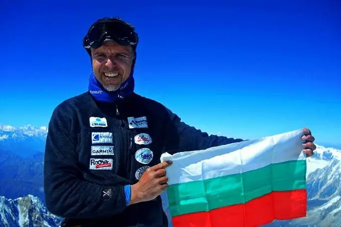 Изписват блъснатия алпинист Боян Петров 
