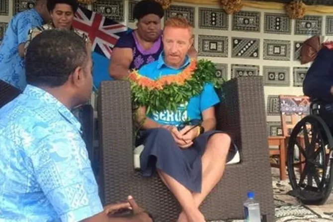 Треньор на олимпийски шампиони получи земя и почести във Фиджи