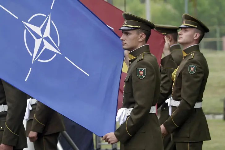 Русия призна: Членството в НАТО е евтино и изгодно