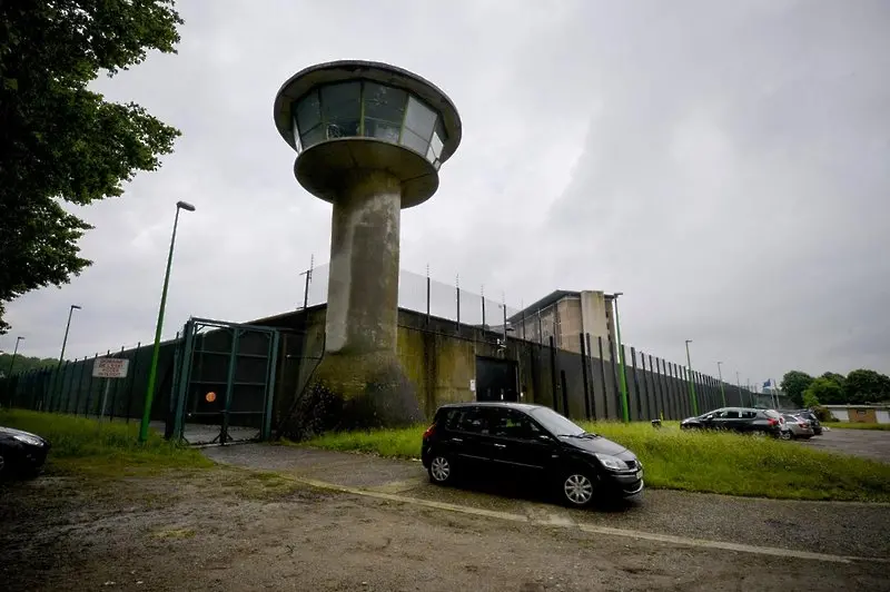 Осъден бяга зрелищно от белгийски затвор