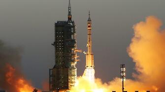 Кацането на третата китайска сонда на Луната е част от