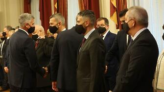 Президентът Румен Радев избра за премиер на служебното правителство доверен