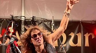 Хипхоп и денс динозавърът Turbo B от легендарния дует Snap е