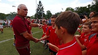 Христо Стоичков става герой в риалити Най успешният български футболист и носител