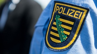 Полицията в германския град Ансбах застреля днес мъж който нападна