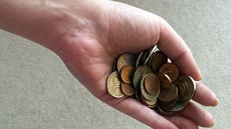 Шофьор на градския транспорт в Перник свали 14 годишно момиче от