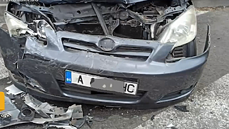 Деветнадесетгодишен младеж помете паркирани коли в бургаския кв Лазур Той