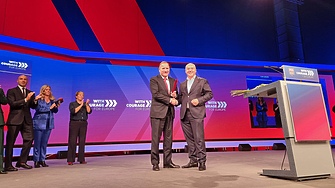 Бившият шведски премиер Стефан Льовен е новият президент на Партията