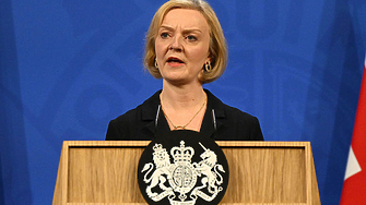 Британски депутати ще опитат тази седмица да свалят премиера Лиз