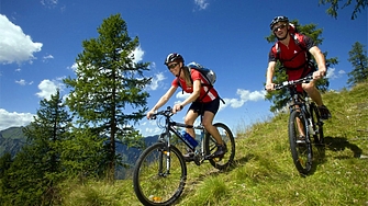 Единадесет нови пътни знаци ще помагат на участниците в движението