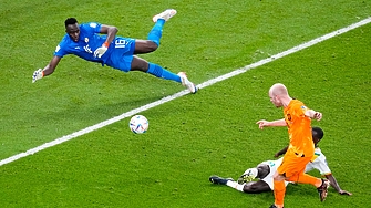 Нидерландия стартира участието си на Световното с трудна победа с