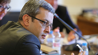 Решение на политическата криза без участието на Демократична България във