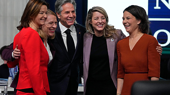 Министрите на външните работи на НАТО които се събраха вчера