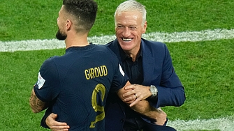 Селекционерите на Англия и Франция съответно Гарет Саутгейт и Дидие