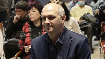 Един служебен министър не може да кадрува в един театър Това