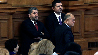 Да бъде изслушан чрез видеоконферентна връзка от парламентарната комисия за