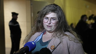 Френски съд призна за виновни седем мъже и една жена