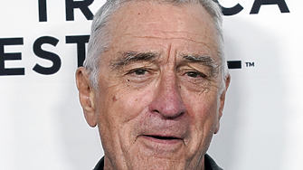 Жена се опита да открадне коледни подаръци от апартамента на