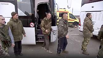 В Санкт Петербург руското министерството на отбраната обяви събира музикални инструменти