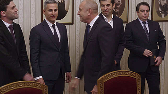 На 3 януари президентът Румен Радев ще връчи мандат за