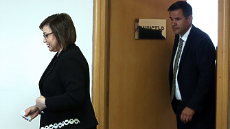 Поредният епизод от голямото надлъгване за изнасяните към Украйна оръжия