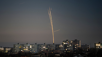 Украйна набира доброволци за осем щурмови бргади чиято задача ще