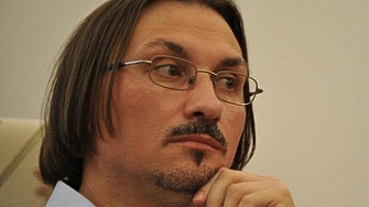 Христо Христов е разследващ журналист и изследовател на архивите на