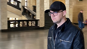 Повече от 3 години и седем месеца след аферата с хакването