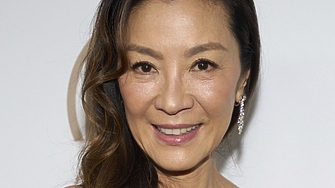 Независимият хит Всичко навсякъде наведнъж който съчетава елементи на комедия