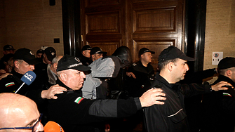 Петима обвиняеми за трагедията при която бяха открити 18 трупа