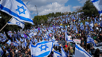 Кметовете на три израелски общини обявиха рано днес че ще