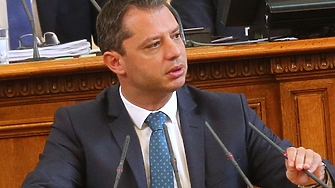 Аз лично не искам да управлявам с ПП и ДБ