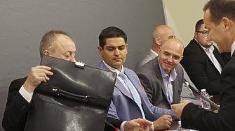 Имунитетът на отцепника от Има такъв народ сега в редиците