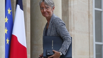 Премиерката на Франция Елизабет Борн представи днес пътна карта в