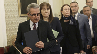 ДПС няма да подкрепи Продължаваме промяната Демократична България ако мандатът за