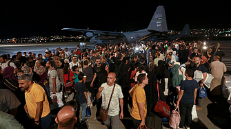 Внезапно избухналият конфликт в Судан между армията и паравоенна група