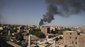 Тежки въоръжени сблъсъци между армията и паравоенна групировка със стотици