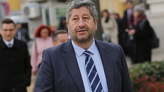 Съпредседателят на Демократича България Христо Иванов заяви че инициативата на