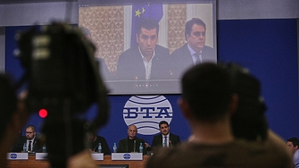 Отцепникът от Има такъв народ приютен от Продължаваме промяната