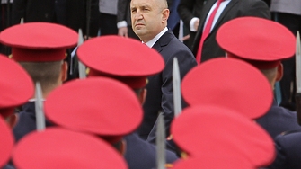 Възможно ли е правителство излъчено от парламента в парламентарна по