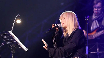 Примата на българската естрада Лили Иванова създаде фондация на която