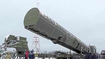 Водещ в руската държавна телевизия предупреди че ако войната в