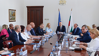 Представители на държавни институции медии и професионални магистратски организации се