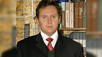 Адвокат Божидар Колев от Софийска адвокатска колегия САК  се самопредлага да