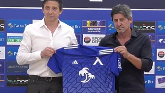 Николай Костов бе представен като новият старши треньор на Левски