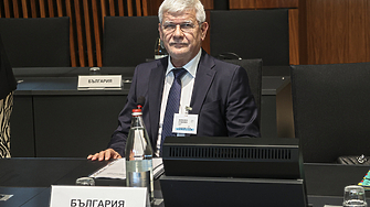 Министърът на земеделието Кирил Вътев защити българското розово масло на