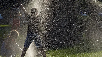 Очакваните максимални температури в низините ще са около 40 градуса