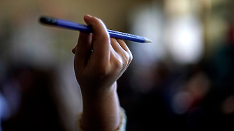 По малко минимални оценки и съответно изпитвания намаляване на честотата на даване