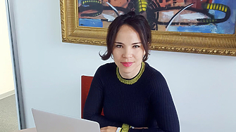 Кореспондентът в Москва на европейското издание на Политико Ева Хартог беше