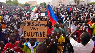 Франция реши да започне да евакуира своите граждани от Нигер